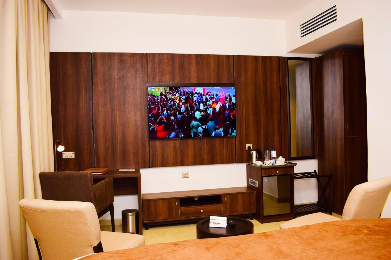 Monty Suites & Golf Uyo Exterior photo