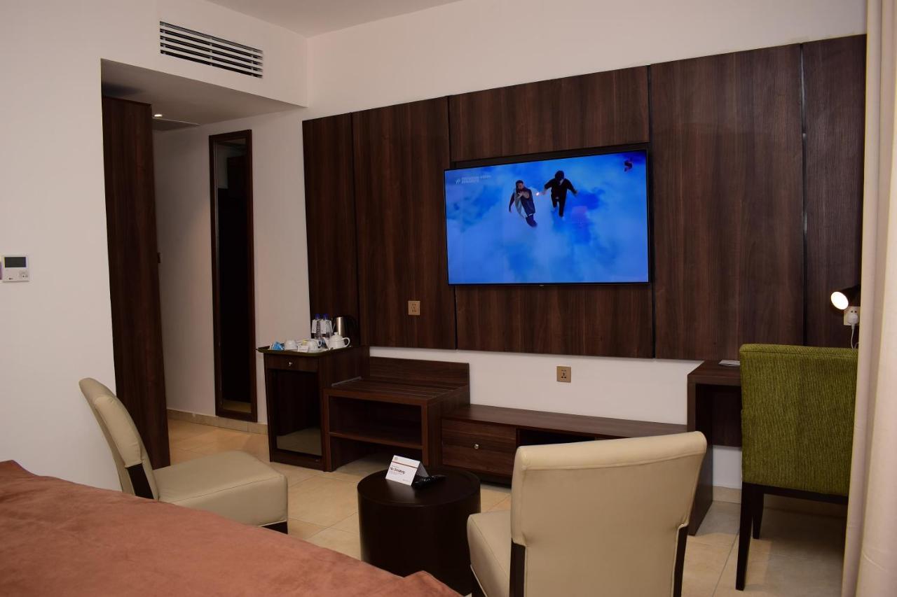Monty Suites & Golf Uyo Exterior photo